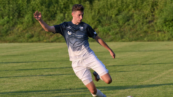 Zeigte eine gute Leistung: VfL-Zugang Daniel Kühnbach Azevedo. foto: baur