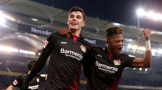 Obwohl beide vom FC Bayern umworben sind, jubeln Kai Havertz (links) und Leon Bailey wohl auch nächste Saison für Bayer. Foto: E