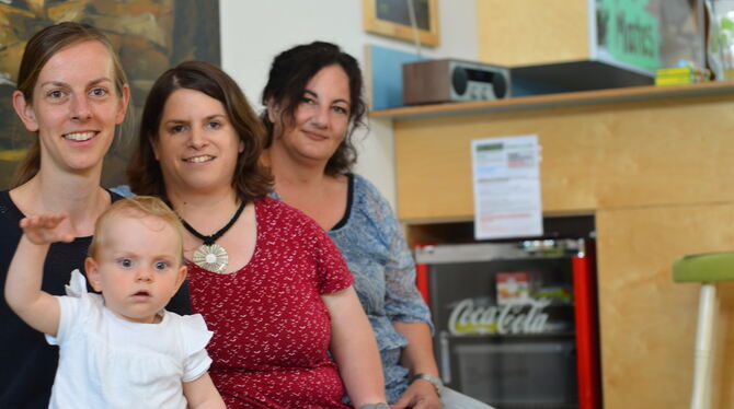 Der Kühlschrank (rechts) ist der Fair-Teiler in der Kletterkirche. Das Essen daraus ist für alle, die es wollen. Die Verantwortl