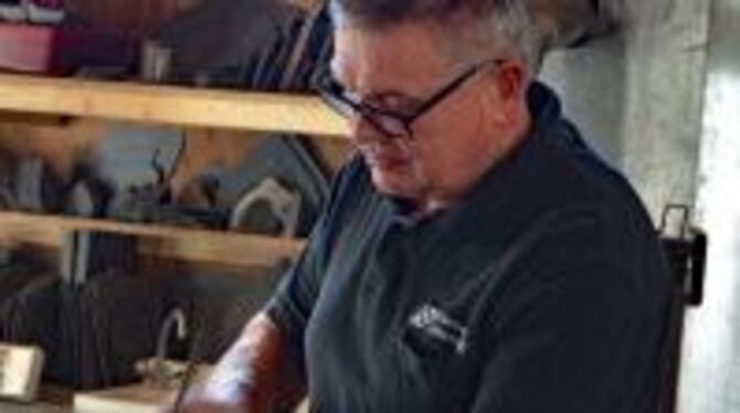 Der letzte Schliff ist Handarbeit.