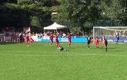 Eine Szene aus dem Hinspiel beim 1. FC Rielasingen-Arlen, das der SSV Reutlingen mit 0:2 verloren hat.