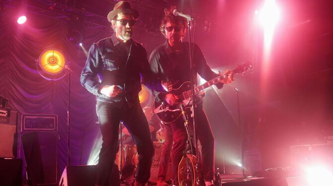 Die Eels coverten bei ihrem Konzert im Wizemann unter anderem Songs von The Who, Prince und den Beatles.  Foto: Morawitzky