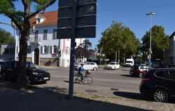 Immer viel Verkehr an der Kreuzung Stuttgarter und Nürtinger Straße. In den nächsten vier Wochen ist hier kaum noch ein Durchkom