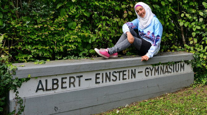 Raghed Karout findet Schule klasse. Die begabte Albert-Einstein-Gymnasiastin ist seit Kurzem »Talent im Land«. Foto: Niethammer