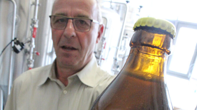 Echtes Bier: Mixgetränke kommen Wolfgang Speidel nicht in die Flasche. Fotos: Fischer