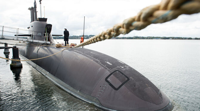 Probleme mit der Einsatzbereitschaft der supermodernen U-Boote der Klasse U212A. Im Bild »U36« in Eckernförde. FOTOs: DPA