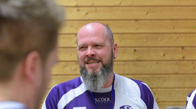 Versprüht Optimismus: Markus Kasch, der Trainer des TV Großengstingen. Foto: Baur Versprüht Optimismus: Markus Kasch, der Trainer des TV Großengstingen. Foto: Baur