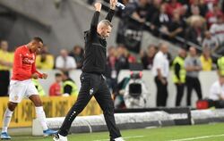 Stuttgarts Cheftrainer Tim Walter jubelt