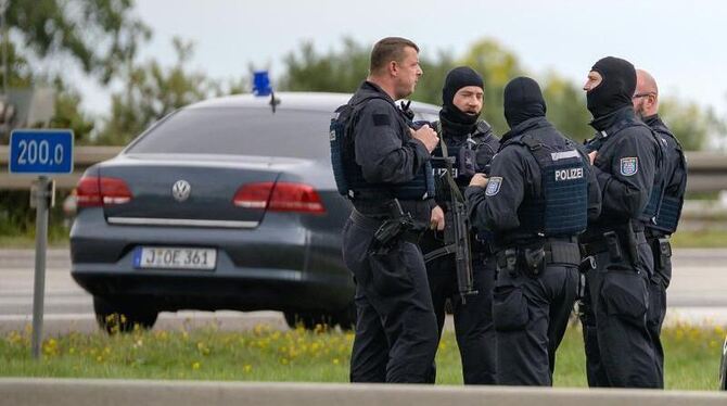 Polizei an der Autobahn