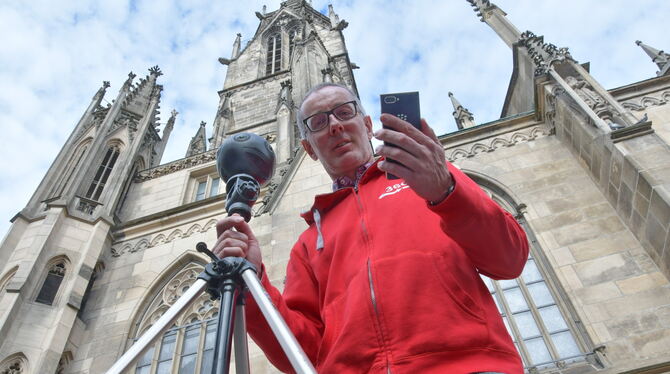 Jürgen Brunke war mit seiner 360-Grad-Kamera in Reutlingen unterwegs, um Sehenswürdigkeiten zu fotografieren. foto: meyer