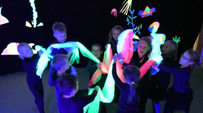 Theaterspaß beim Ferienprogramm an der Burghof-Schule mit ungewohnten Effekten. foto: meyer