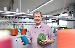 Im Betrieb von Jürgen Schweikardt wird vom Stoff bis zum Nähen alles selbst produziert. Das Unternehmen ist GOTS zertifiziert, j