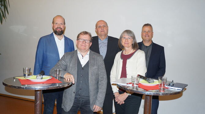Jan Bechle (von links)moderierte die Podiumsdiskussion mit Kay Münzing, Karl-Wilhelm Röhm, Maike Sachs und Markus Mörike.  FOTO