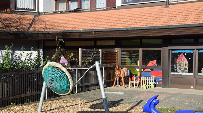 Der Theodor-Fontane-Kindergarten wird um eine frei werdende Wohnung im Erdgeschoss erweitert.  FOTO: SCHITZ
