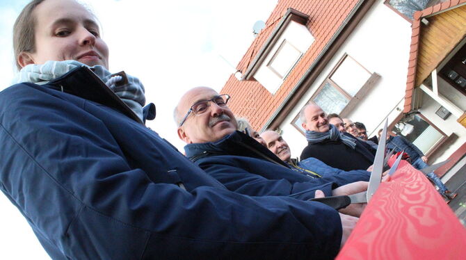 Nach siebeneinhalb Monaten ist die Öschinger Straße in Genkingen fertig. Hier wurde nicht nur der Belag saniert, auch Kanal und
