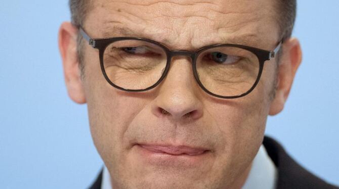 Deutsche Bank Sweing