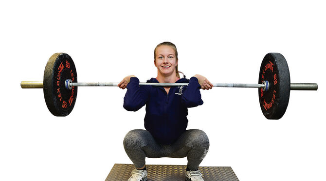 Die 13 Jahre alte Gewichtheberin Dana Kopp hat große Ziele.  Noch wagt sie es aber nicht  über Olympia  nachzudenken. FOTO: PIET