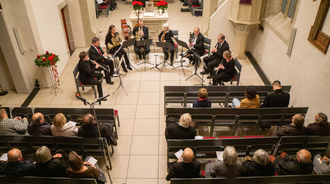 Gut 80 Gäste lauschten beim Benefizkonzert in der Kusterdinger Marienkirche dem Kammerensemble des Sinfonieorchesters Neckar-Alb