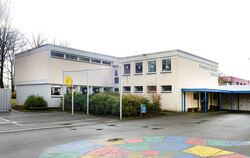 Die Schule in Sickenhausen muss saniert und erweitert werden. Erste Planungen liegen jetzt vor. FOTOS: PIETH 