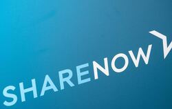 Das Logo des Carsharing-Anbieter ShareNow ist zu sehen