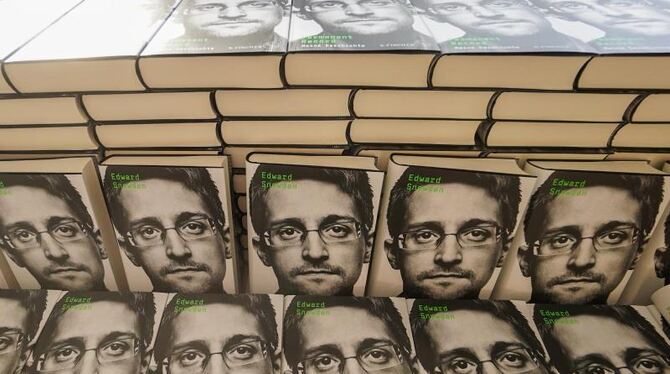 »Permanent Record«