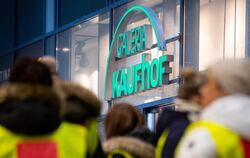 Streik von Kaufhof- und Karstadt-Beschäftigte