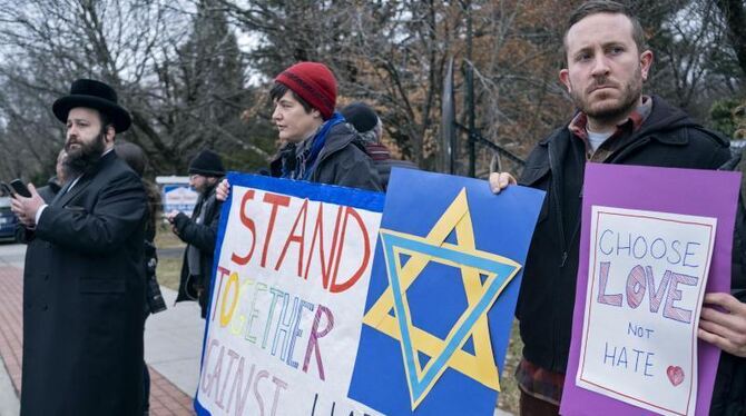 Messerangriff während jüdischer Feier in New York Messerangriff während jüdischer Feier in New York