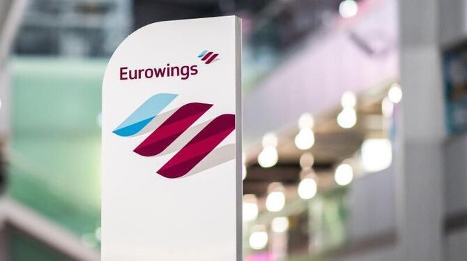 Check-In-Schalter von Eurowings