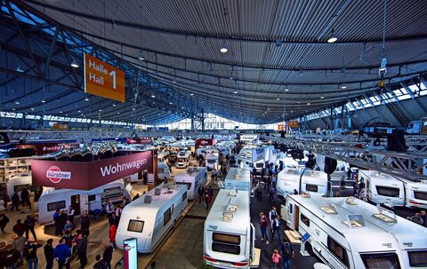 Wohnwagen, Wohnmobile und kein Ende: Von Samstag an dreht sich auf der Stuttgarter Messe CMT wieder alles um Reise und Urlaub.