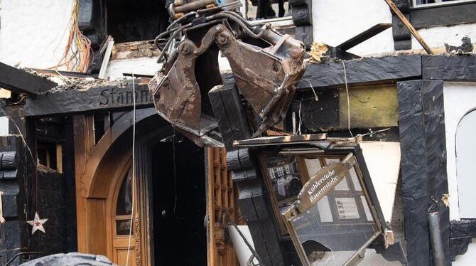 Abgebranntes Restaurant »Schwarzwaldstube«