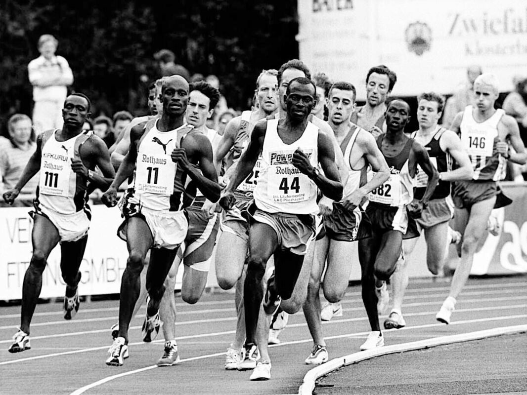 Kenianische Weltklasseläufer beim Läufermeeting.
