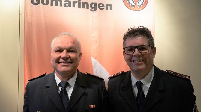 Gomaringens Feuerwehrkommandant Jochen Ankele (links) und sein Stellvertreter Gunther Rapp wurden bei den Wahlen bestätigt. FOTO