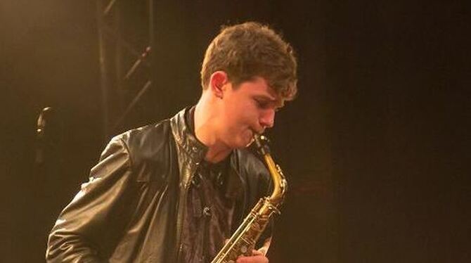 Jakob Manz am Saxofon.  FOTO: KAISER