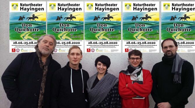 Friedemann Benner, von links, Johannes Schleker und Silvie Marks, Katharina Müller sowie Florian Brand in Hayingen.  FOTO: PR