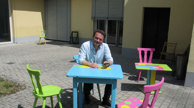 Oliver Beck, Leiter der VHS Metzingen-Ermstal, bittet in diesem Semester zu Tisch. ARCHIVFOTO: FÜSSEL Oliver Beck, Leiter der VHS Metzingen-Ermstal, bittet in diesem Semester zu Tisch. ARCHIVFOTO: FÜSSEL