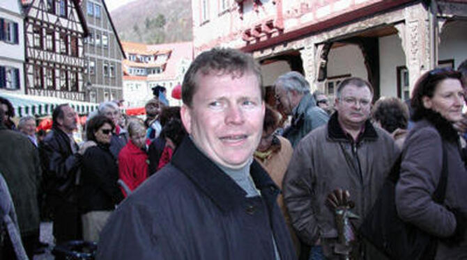 Der Bad Uracher Bürgermeisterkandidat Kai Münzing (hier am Lamm-Sonntag) bezeichnet sich als Diplom-Betriebsökonom (BI). Das dar