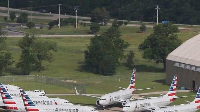 Flugzeuge der Fluggesellschaft American Airlines.