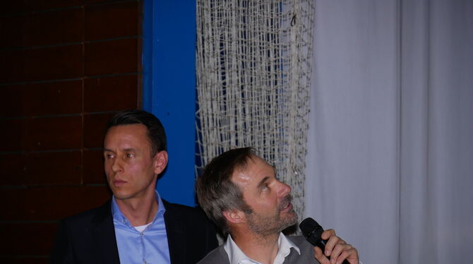Peter Keinath (links) und Markus Knobelspies vertreten die Elterninitiative, die sich für den Erhalt der Grundschule Glems stark