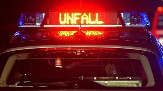 Polizei Blaulicht bei Unfallaufnahme