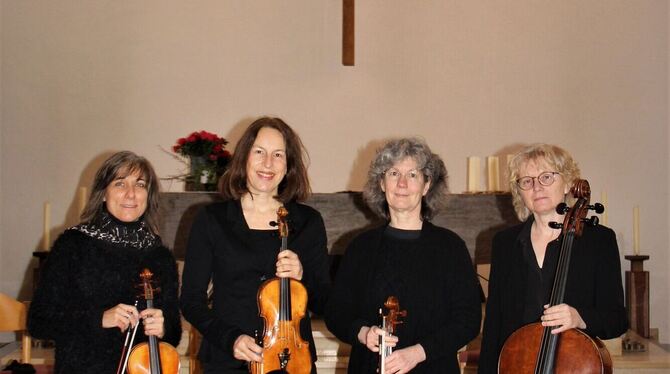 Christiane Schumacher (von links) und Kathrin Melheritz (Violinen), Ute Roming (Viola) und Cora Wacker (Violoncello) spielen bei