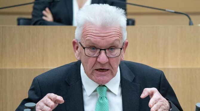 Winfried Kretschmann (Grüne), spricht im Landtag