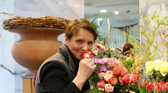 Heike Weber denkt in ihrem Geschäft »Florales Ambiente« beim Valentinstag vor allem an die Liebe.