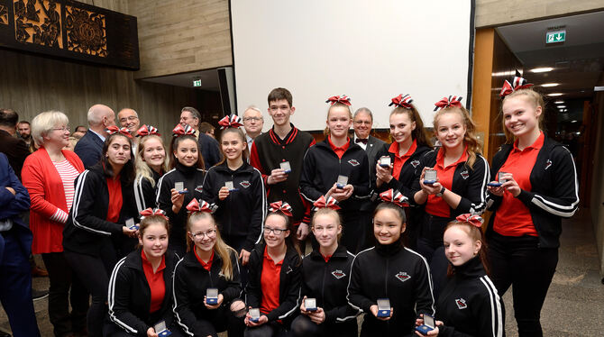 Medaillen (in verschiedenen Kategorien) gab’s unter anderem für Cheerleader der Reutlinger Dancing Shoes.