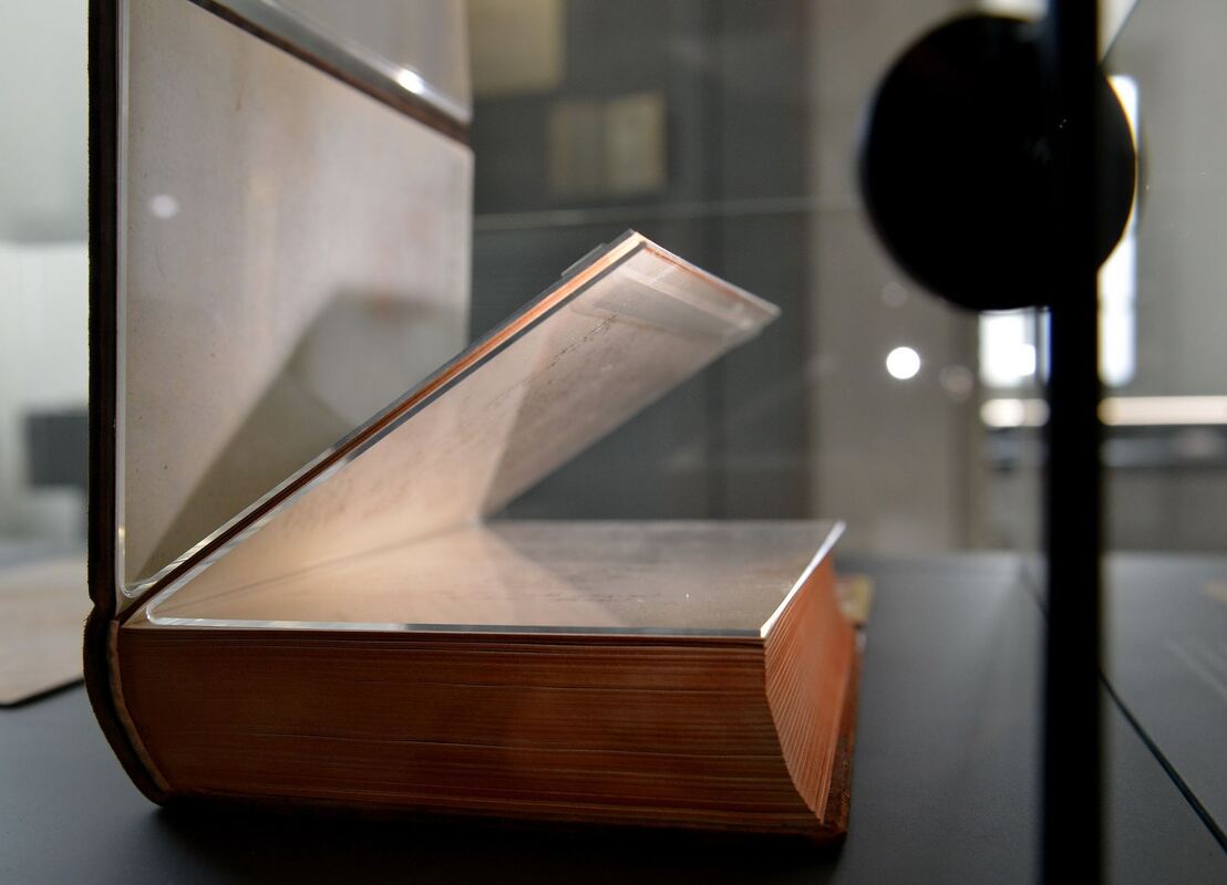 Krtu-1502-9Hölderlin-Niethammer