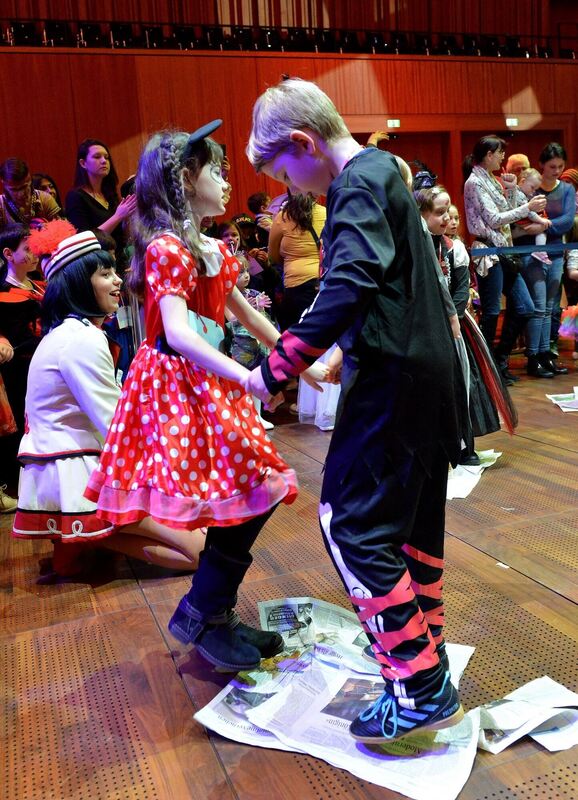 Stadt-2502-37Kinderfasching-Niethammer