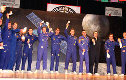 Das Sonnenbühler Männerballett flog als wagemutige Astronautencrew ins Weltall und holte sich damit den Sieg beim Keen-Contest i