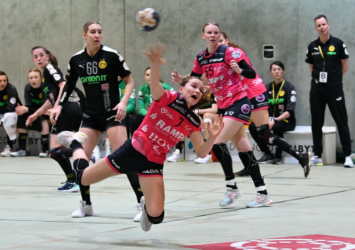 tus_metzingen_besiegt_dortmund_2020_meyer_23