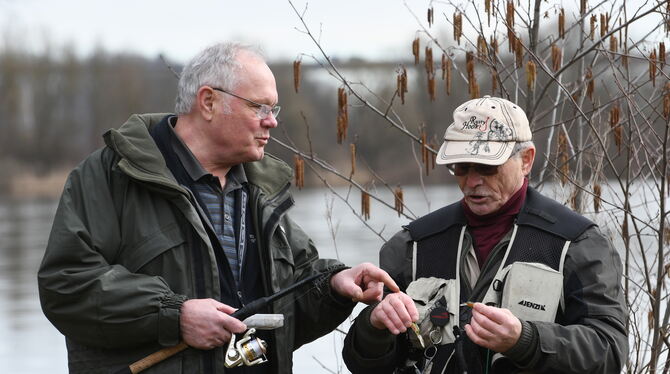 Peter Volodka und Walter Walliser vom Fischereiverein am See.  FOTOS: ZENKE