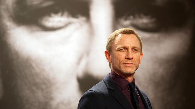 Schauspieler Daniel Craig hat als James Bond die schlimmsten Bösewichter besiegt, doch gegen die Folgen der Coronavirus-Pandemie