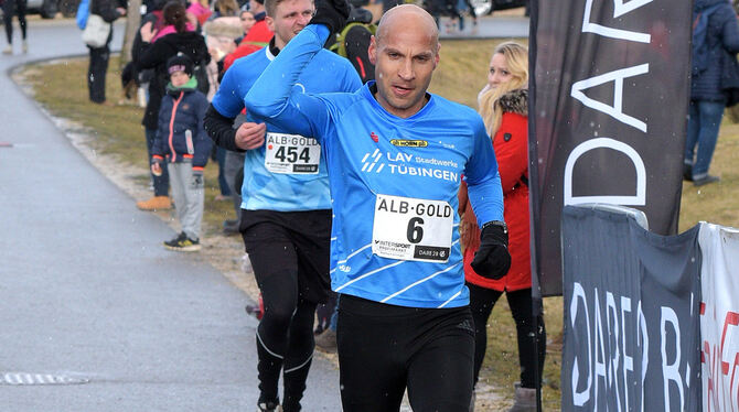 Stark aufgetrumpft: Der Tübinger Marathonspezialist Tobias Babel.  FOTO: BAUR